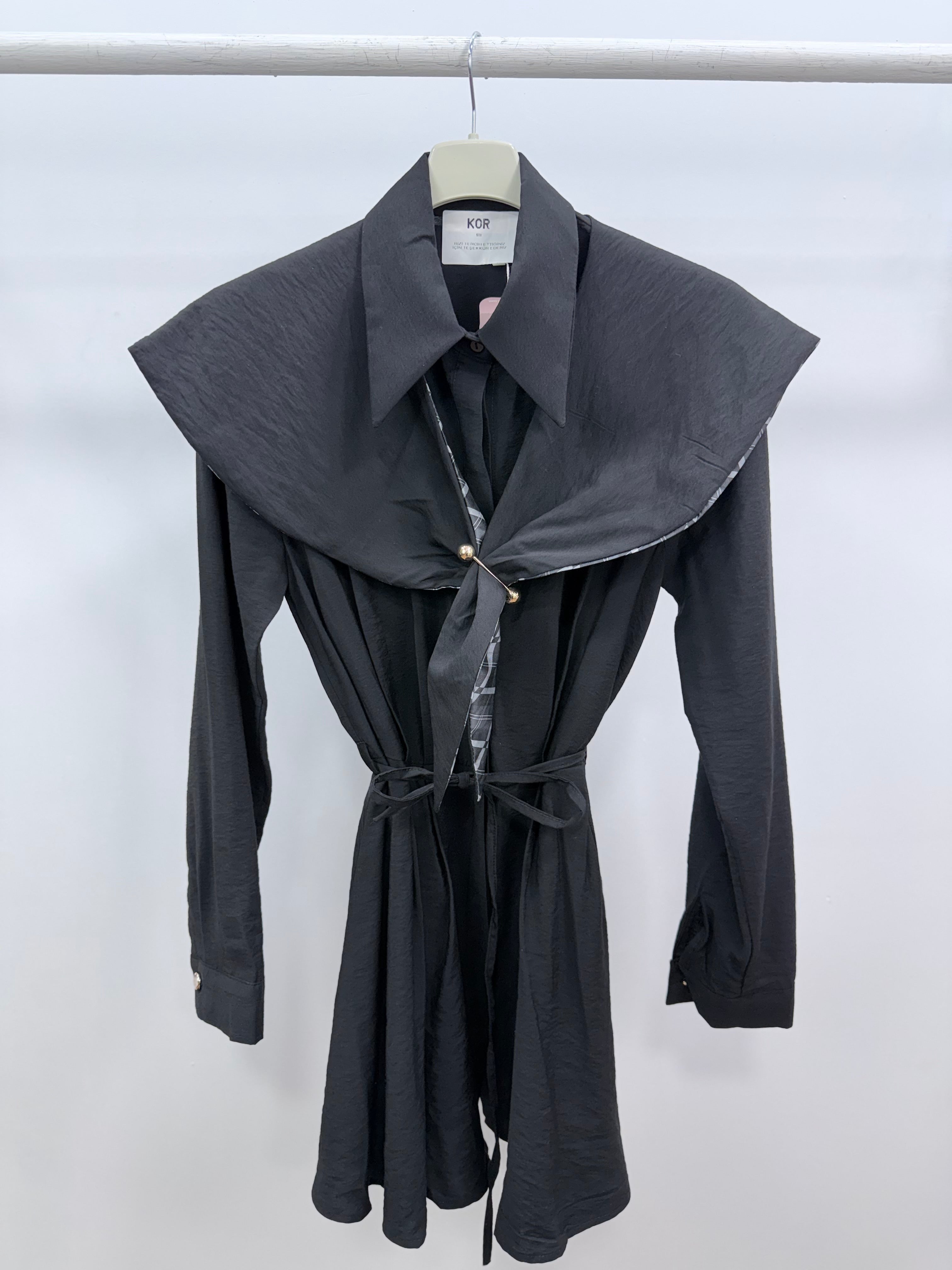 Desenli Yaka Detaylı Gömlek/Siyah