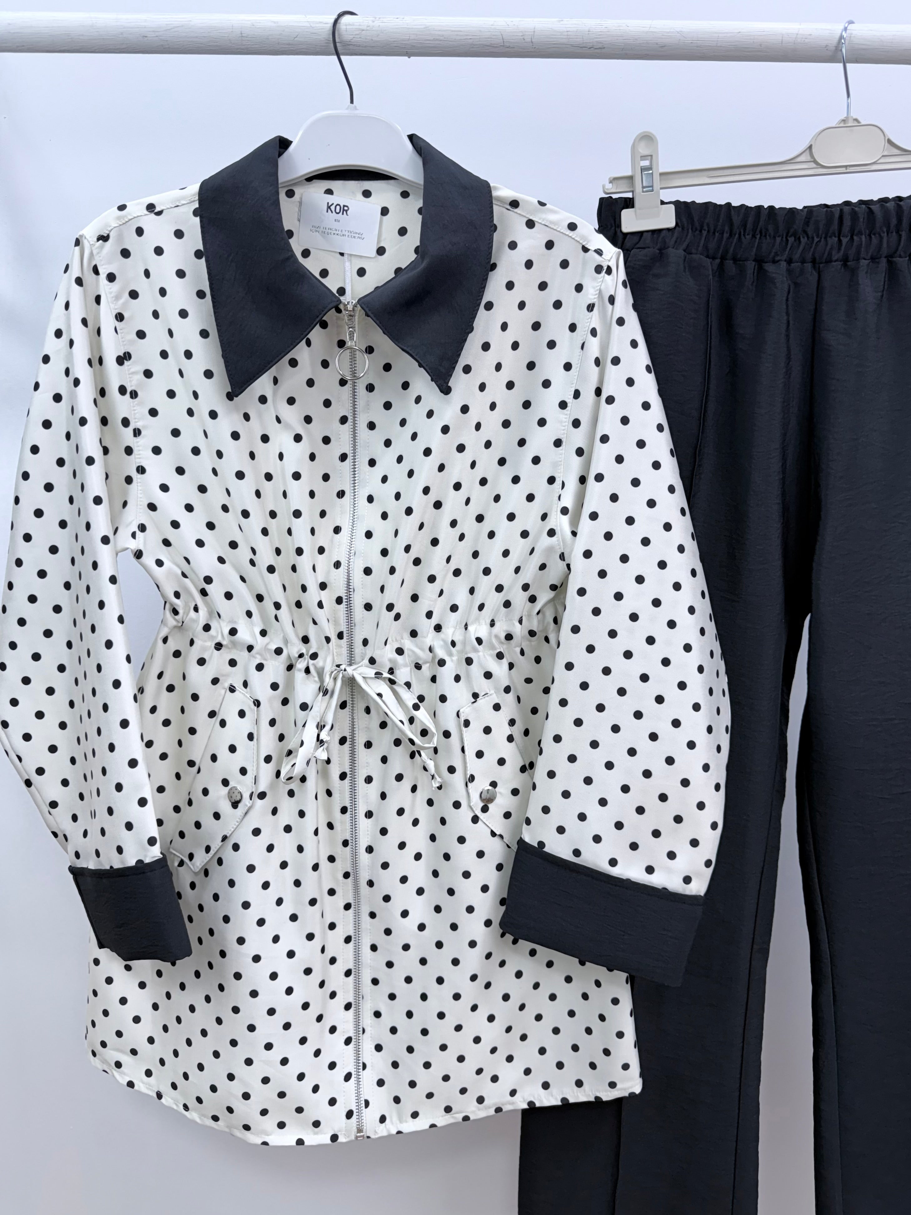 Puantiyeli Takım/Siyah