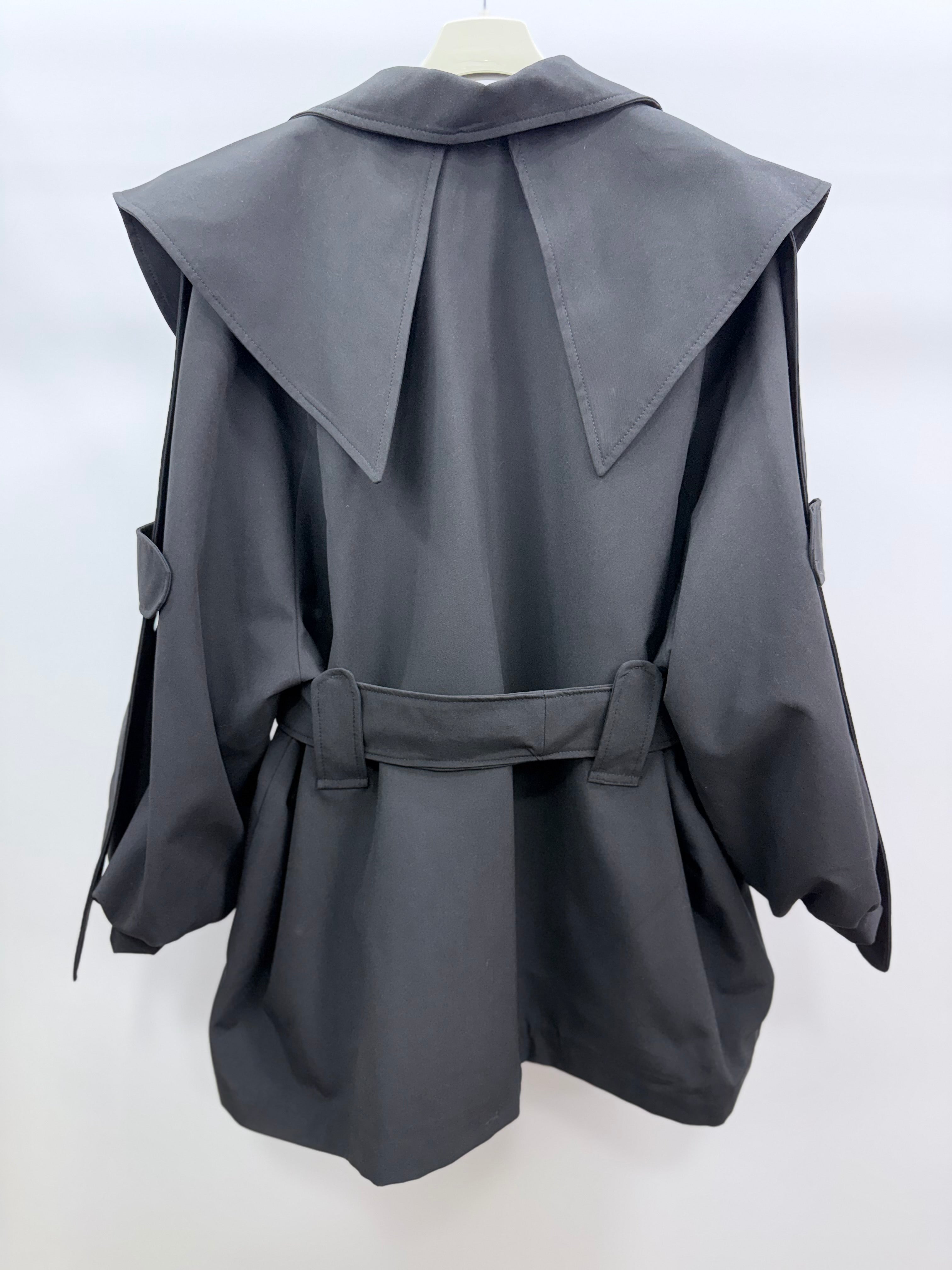 Pelerin Detaylı Trençkot/Siyah